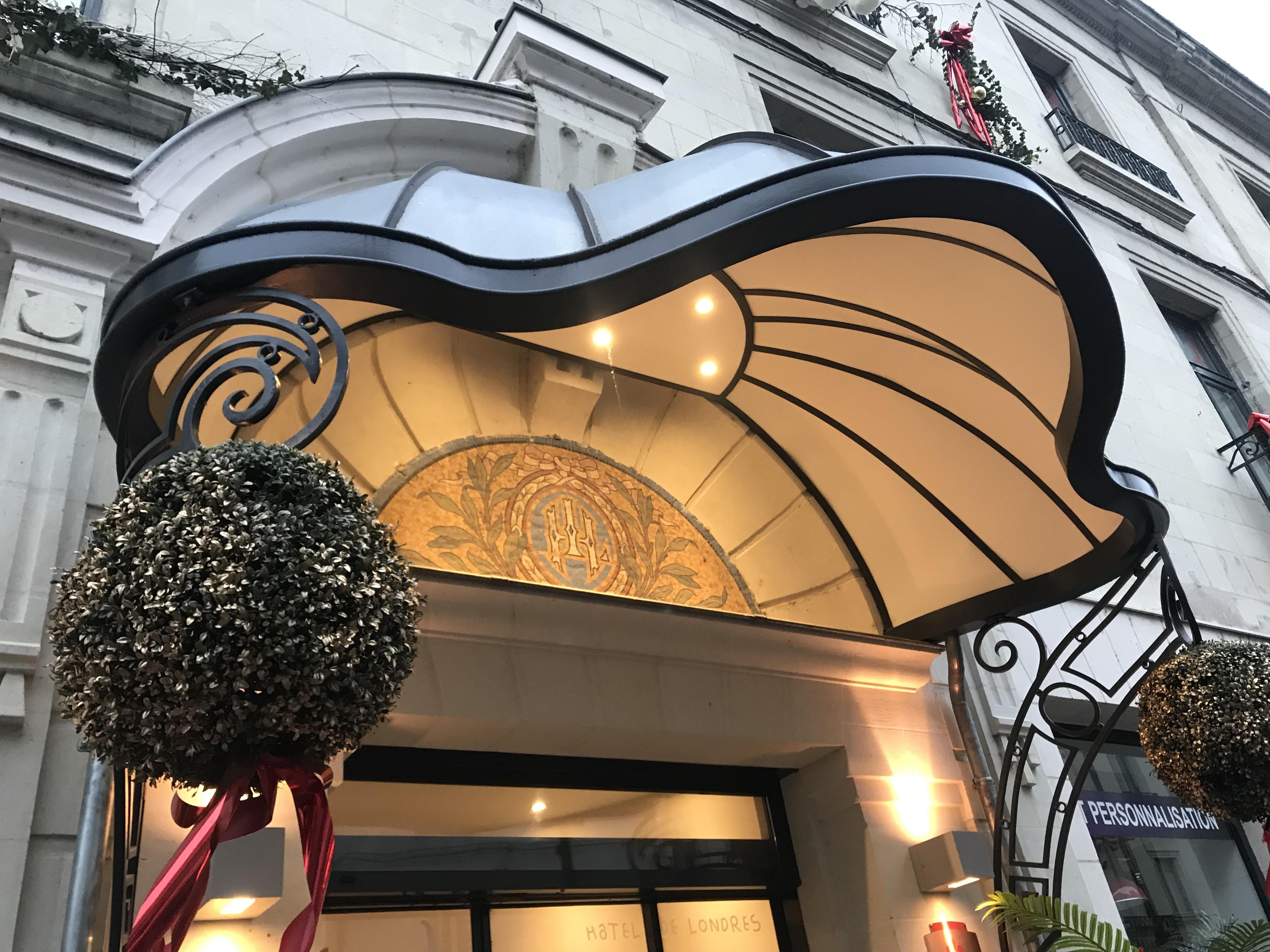 The Originals Boutique, Hotel Le Londres, Saumur Exterior foto