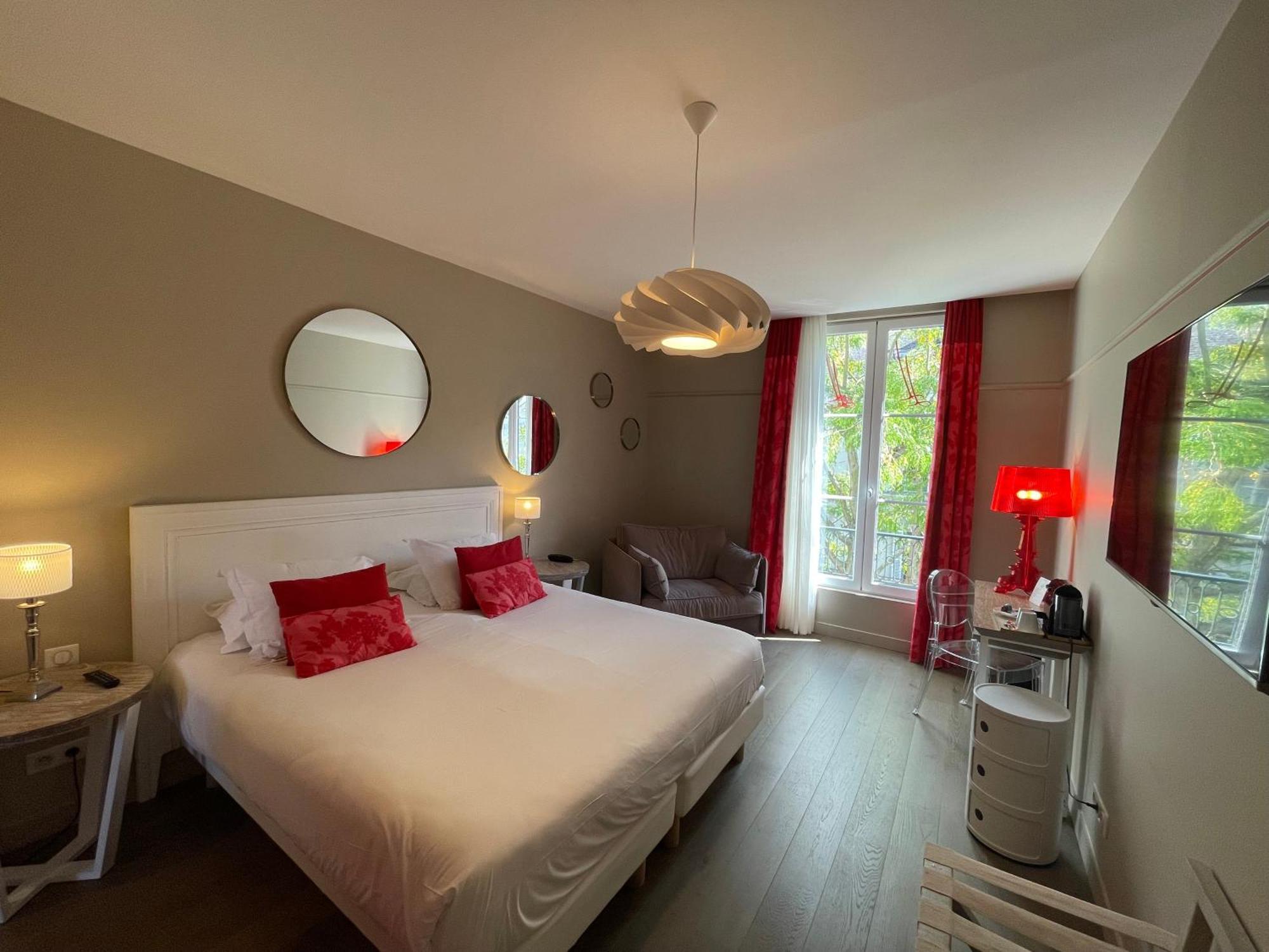 The Originals Boutique, Hotel Le Londres, Saumur Exterior foto